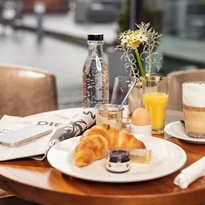 4* Otel Aspria Maschsee Sport &